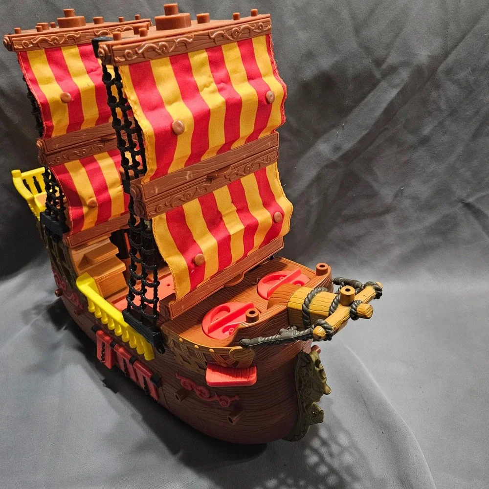 Vintage Fisher-Price Imaginext Pirate Ship Brown Yellow Red Sails 2006 Mattel